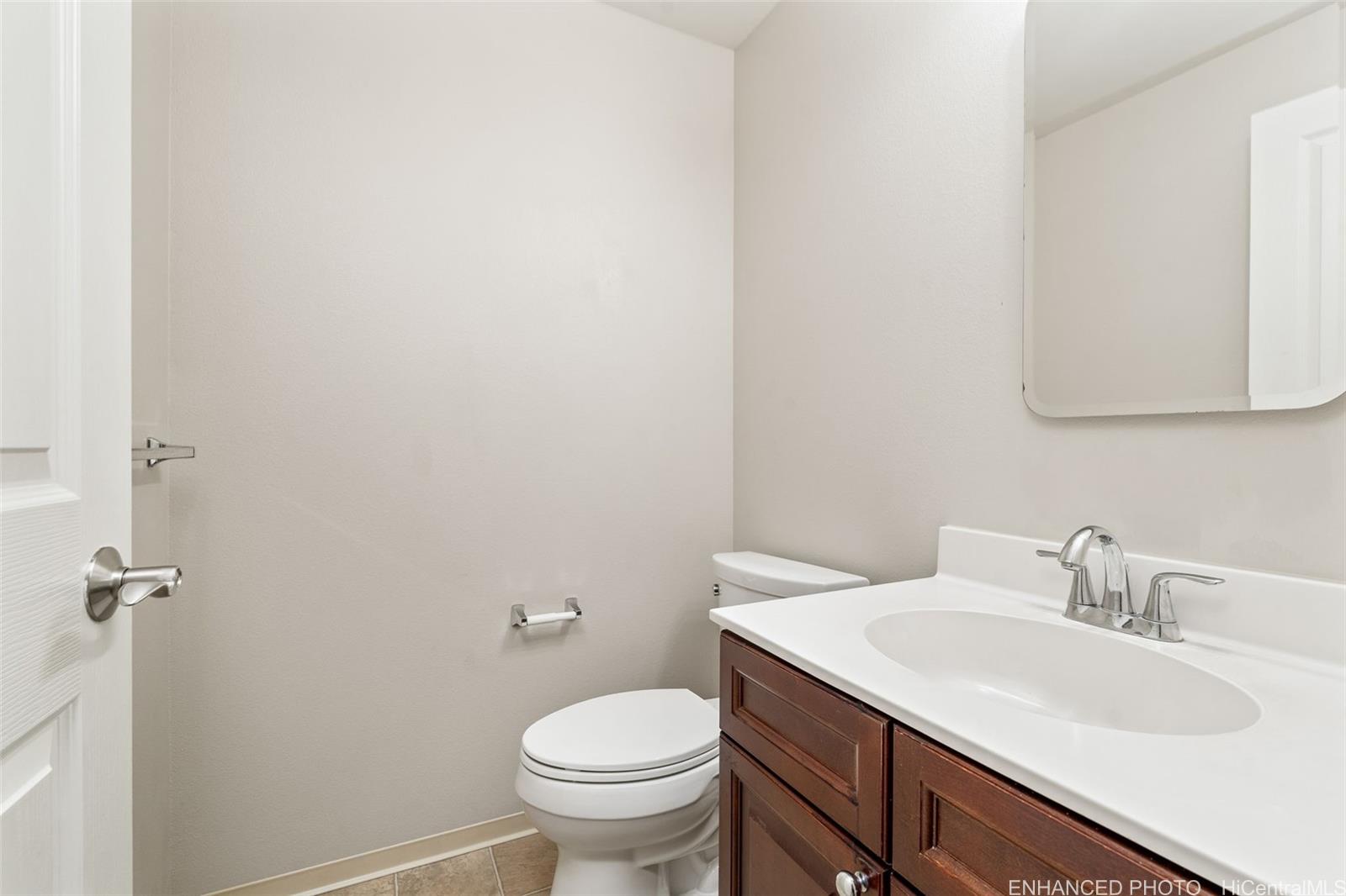 Photo 11 of 25
