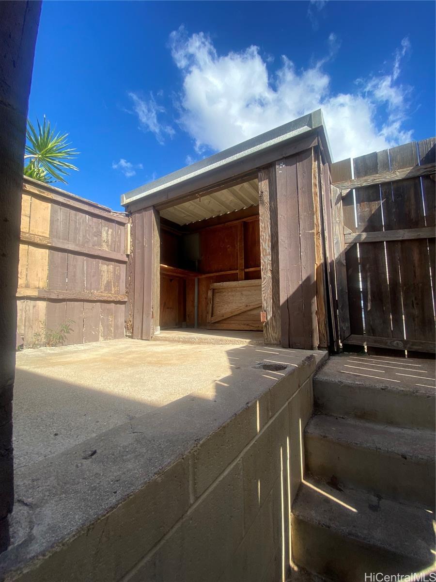 Photo 17 of 21
