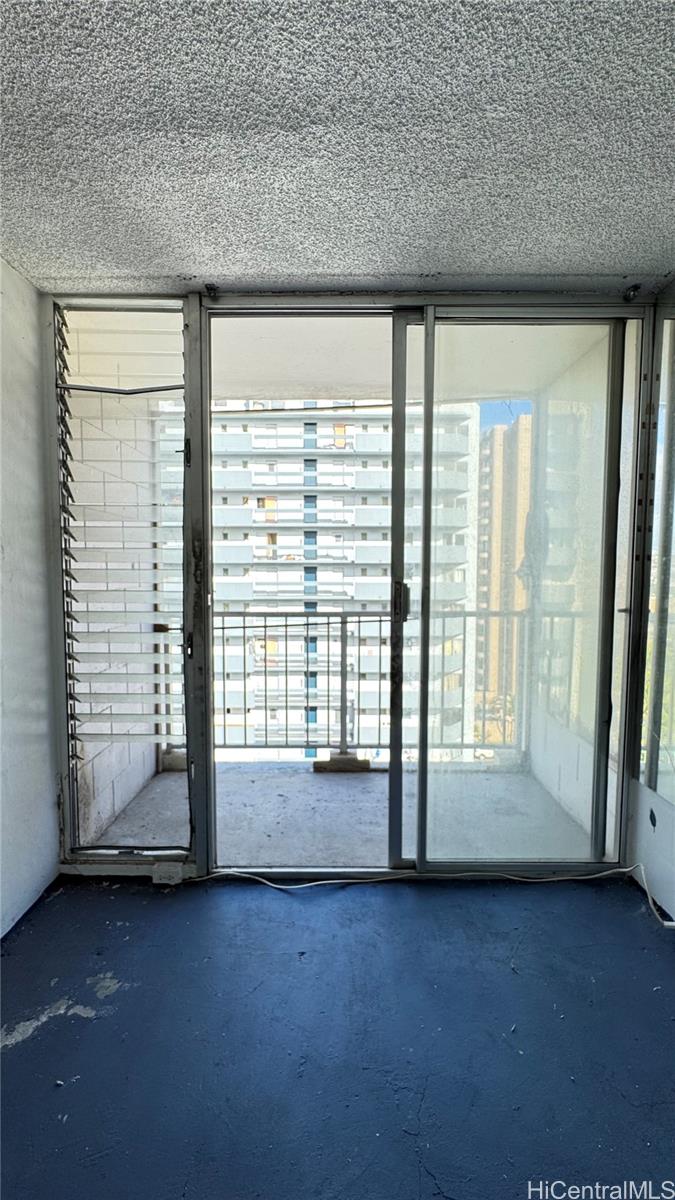 2509 Ala Wai Boulevard  Unit 904