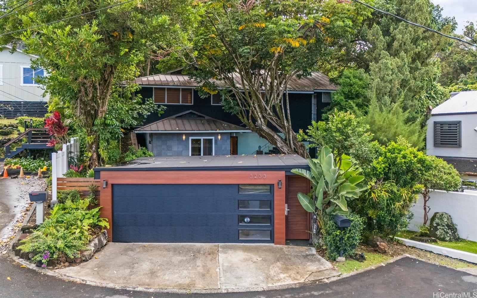 3233 Allan Place