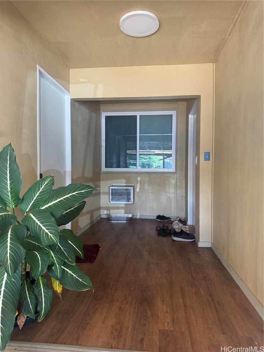 Photo 3 of 12