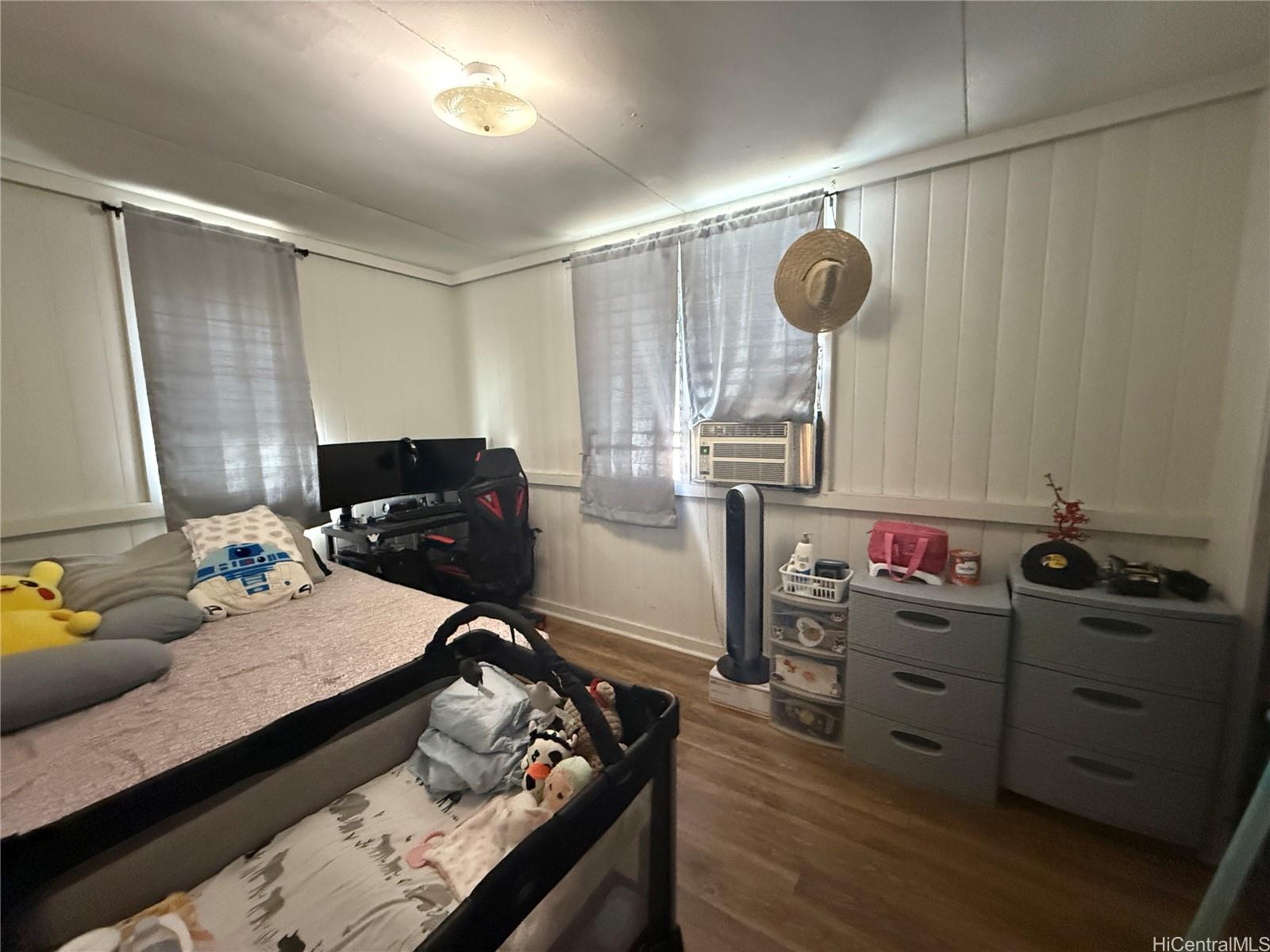 Photo 12 of 25