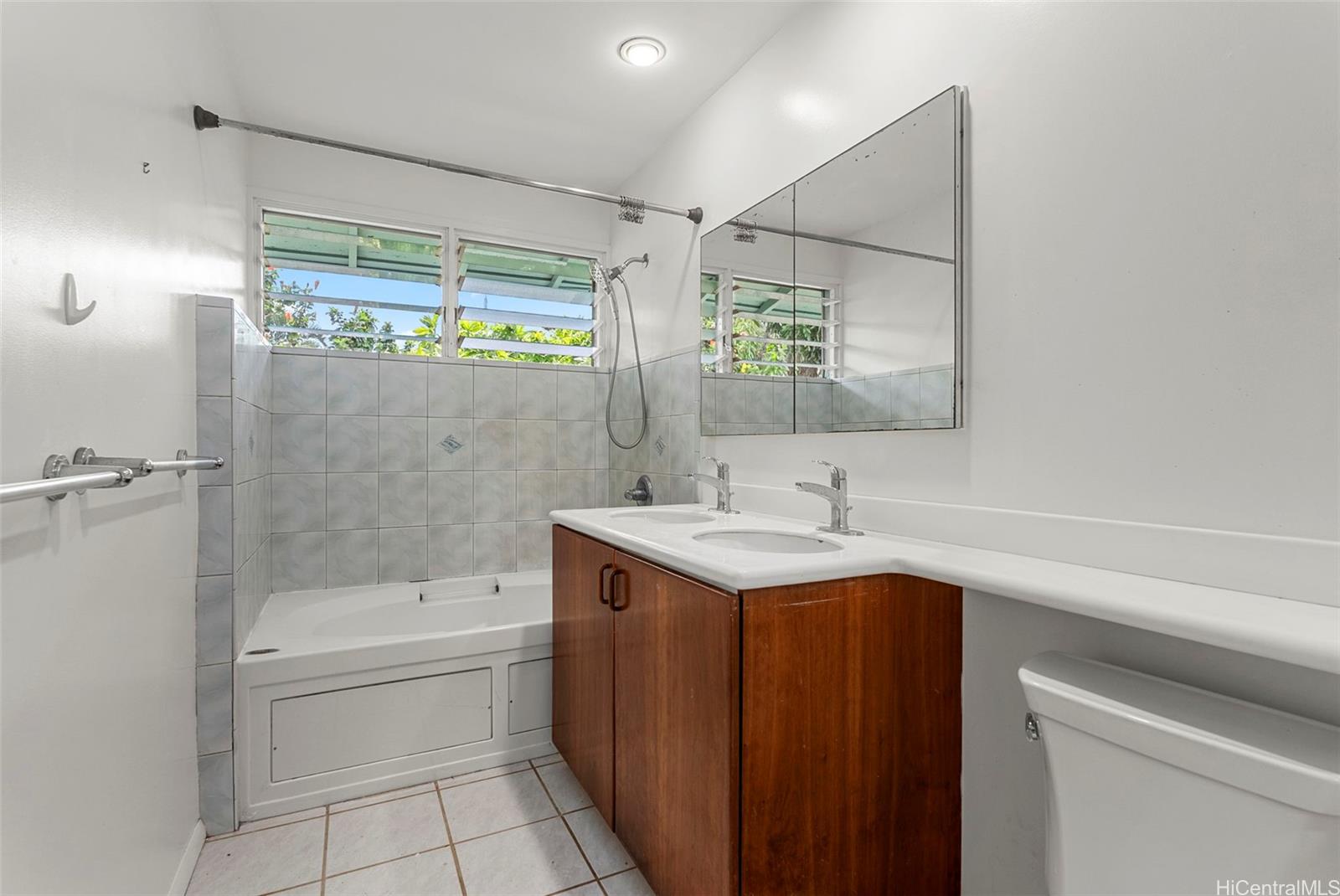 44-151 Bayview Haven Place