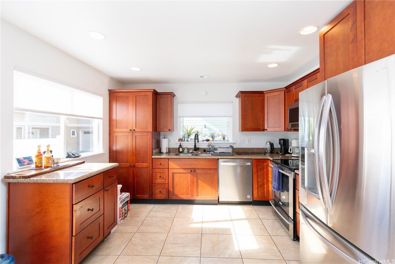 92-7049 Elele Street  Unit 83