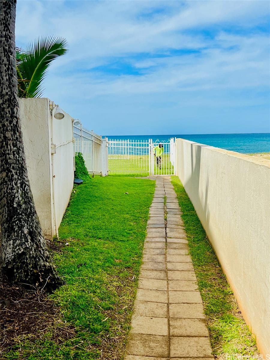 87-561 Farrington Highway  Unit 317
