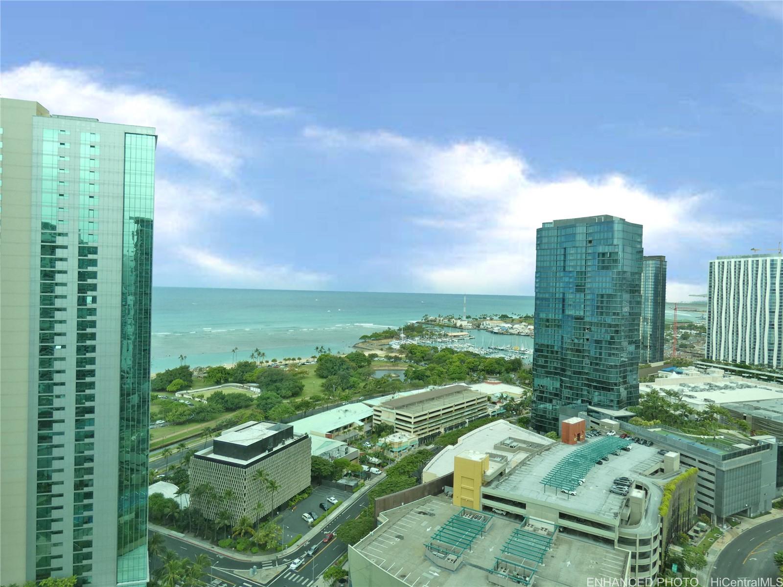 1177 Queen Street 3405