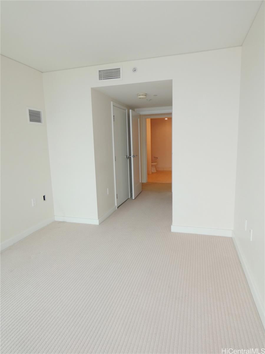 Photo 20 of 25