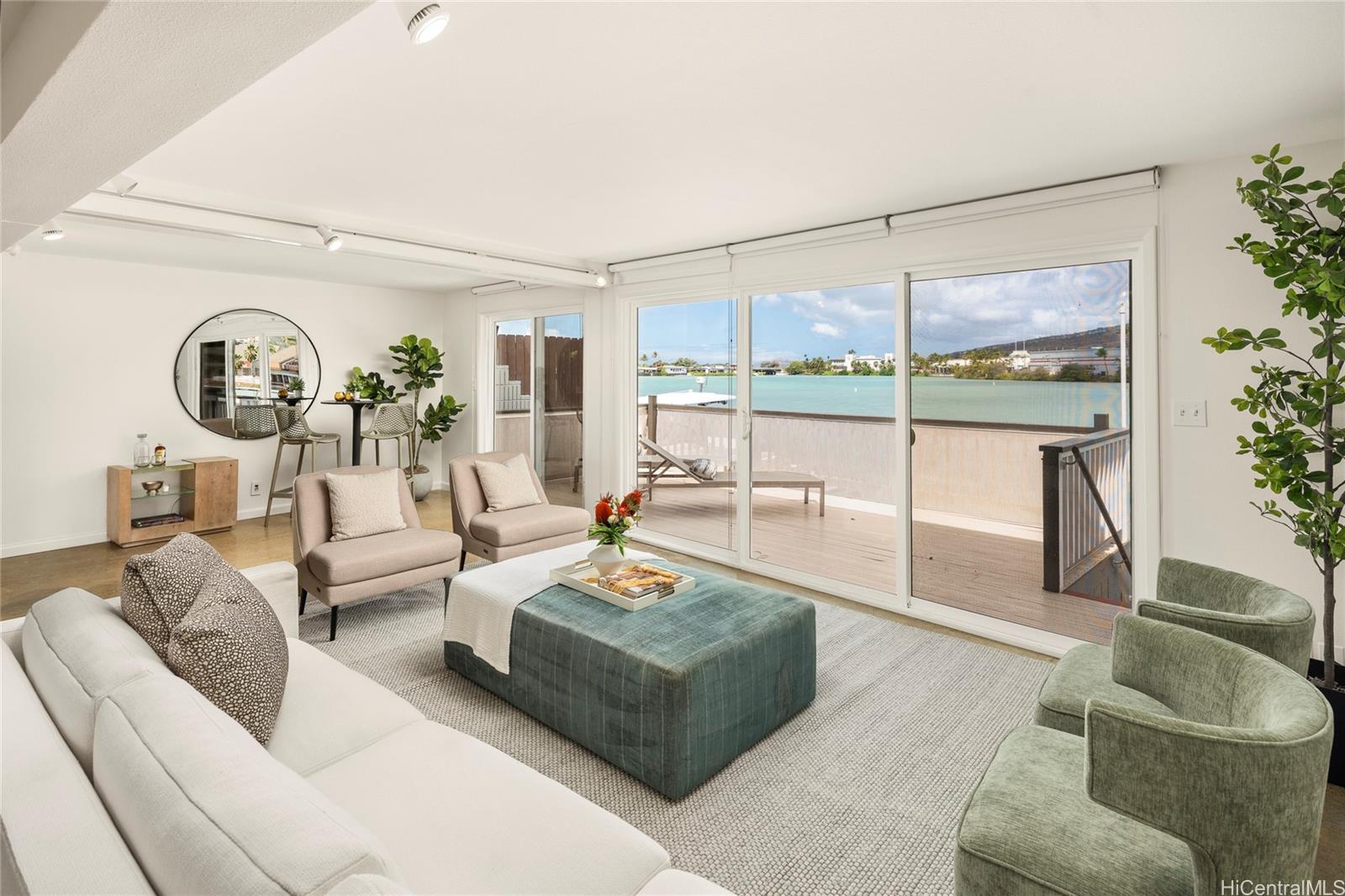 419 Koko Isle Circle 9909