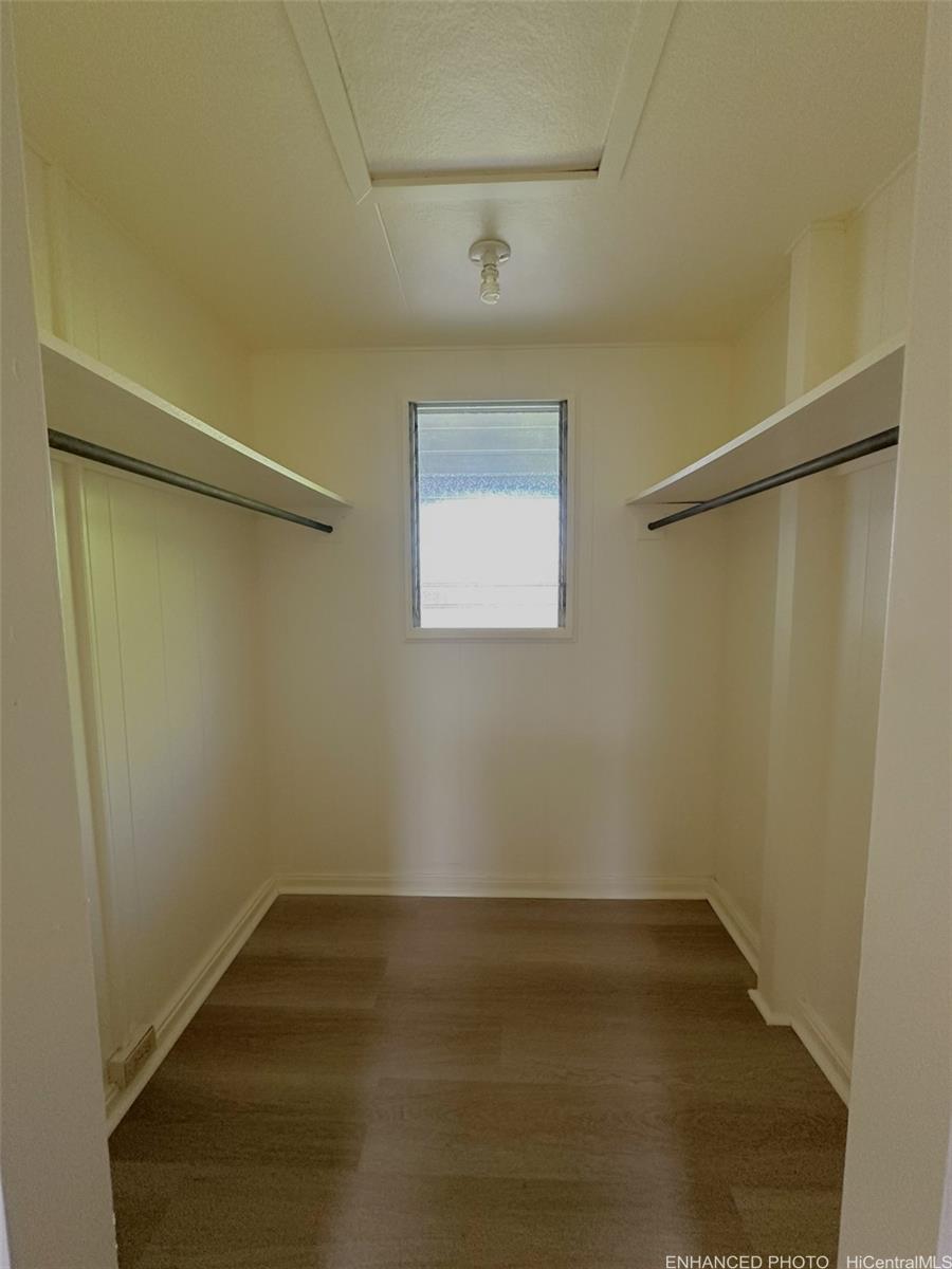 Photo 16 of 25