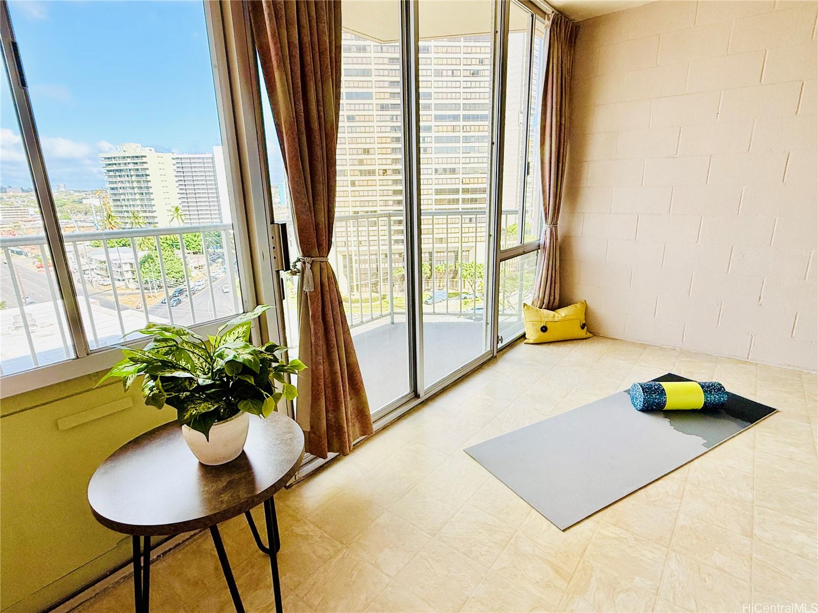 2474 Kapiolani Boulevard  Unit 1104