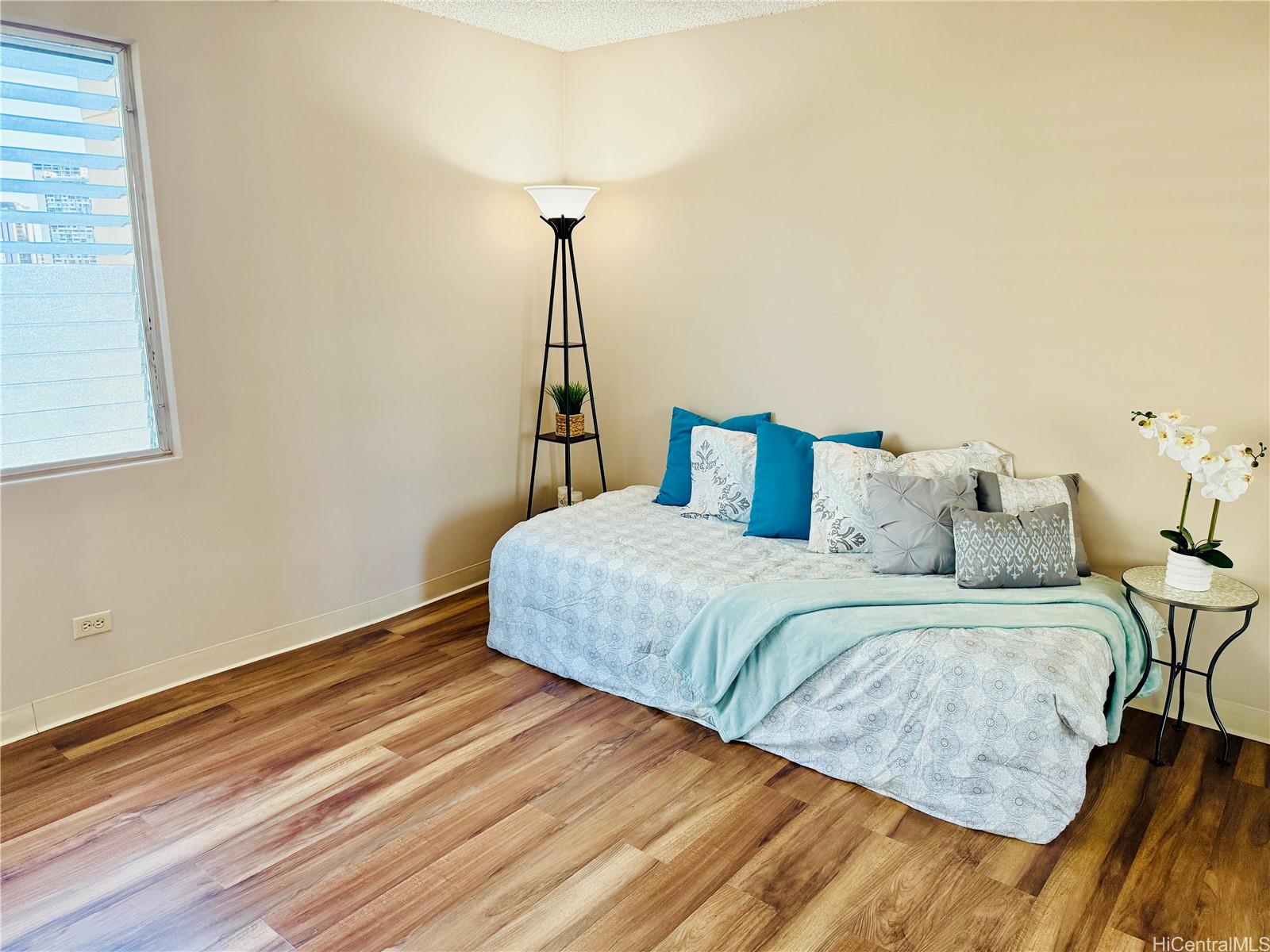 2474 Kapiolani Boulevard  Unit 1104