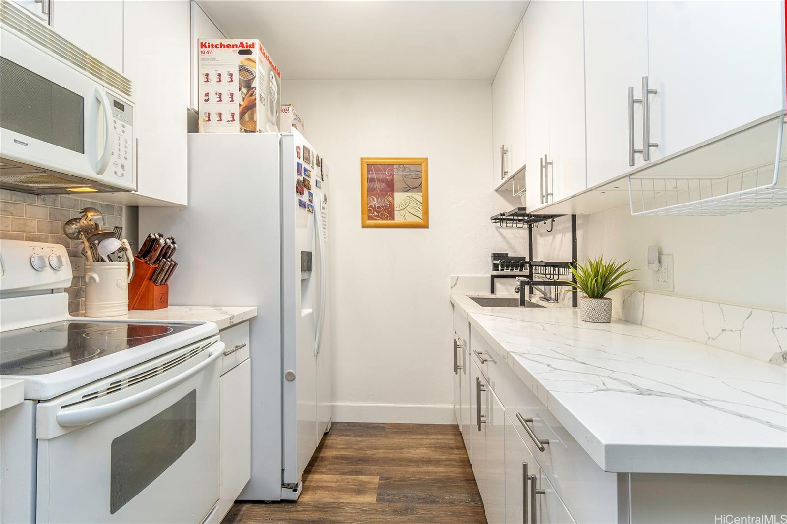 87-561 Farrington Highway  Unit 109