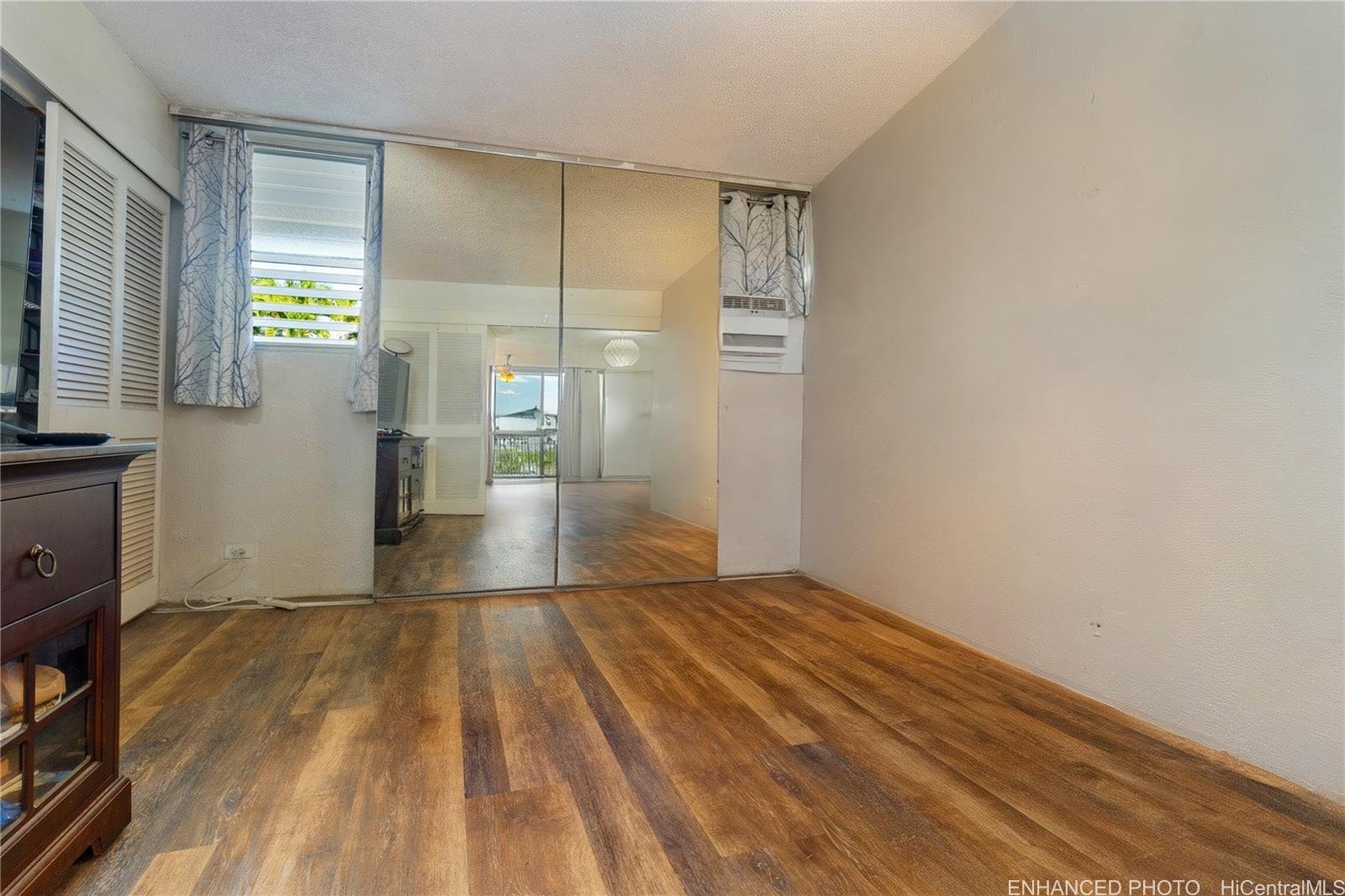 87-561 Farrington Highway  Unit 109