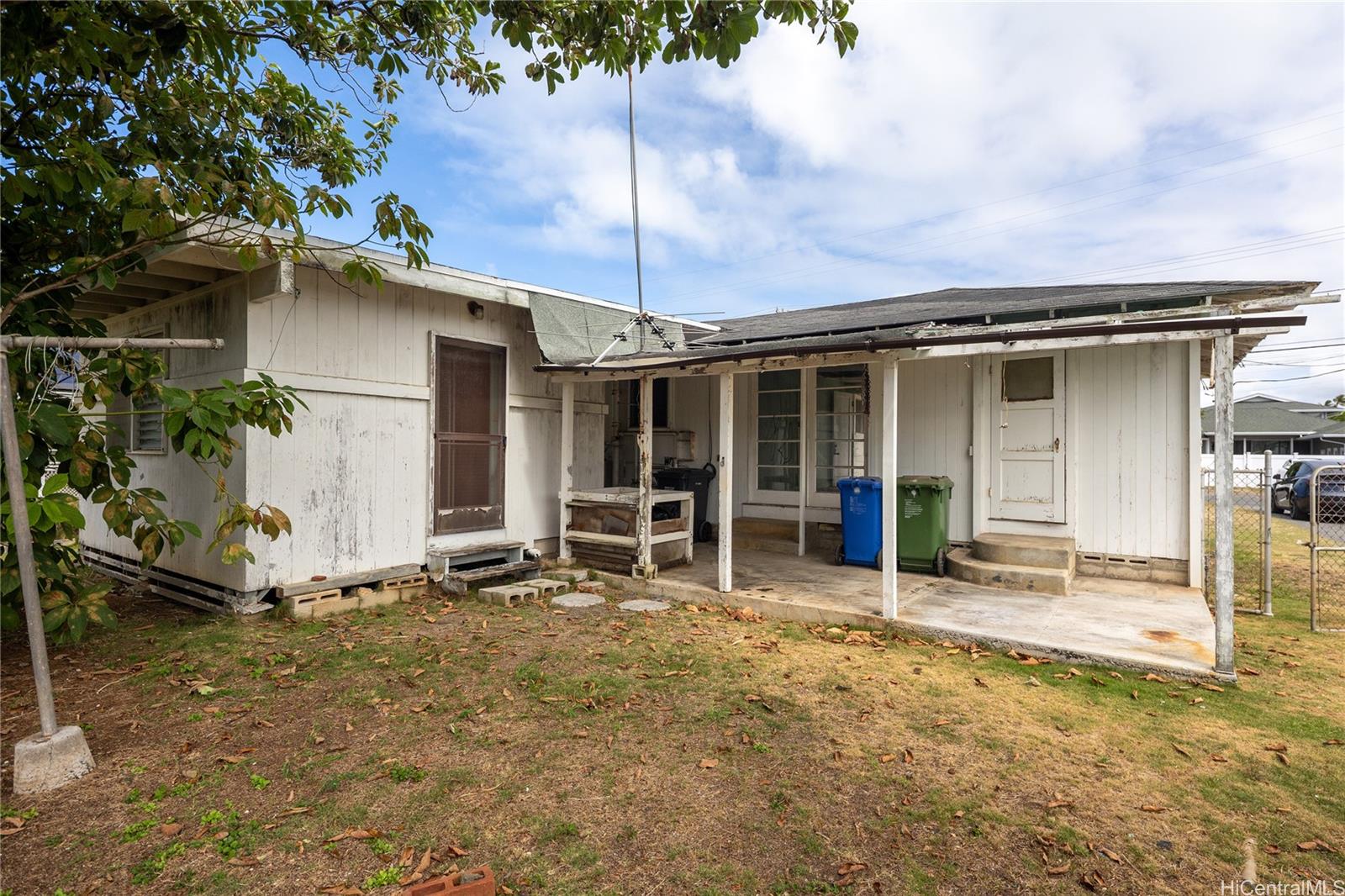 240 Kalama Street