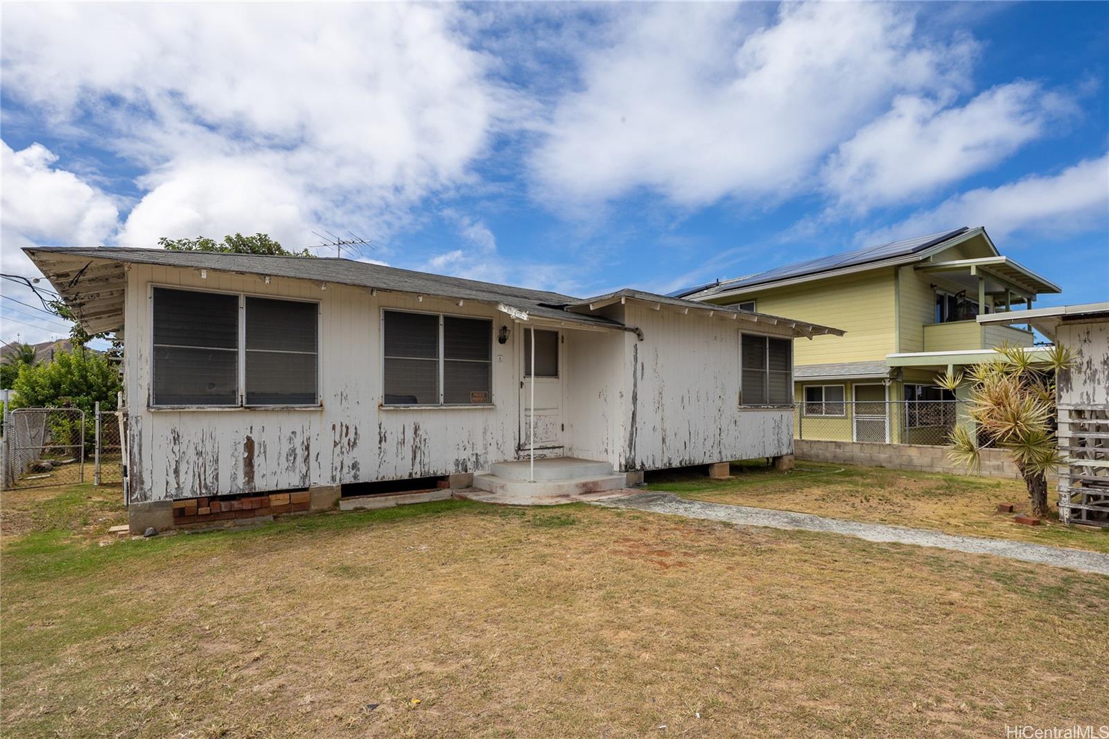 240 Kalama Street