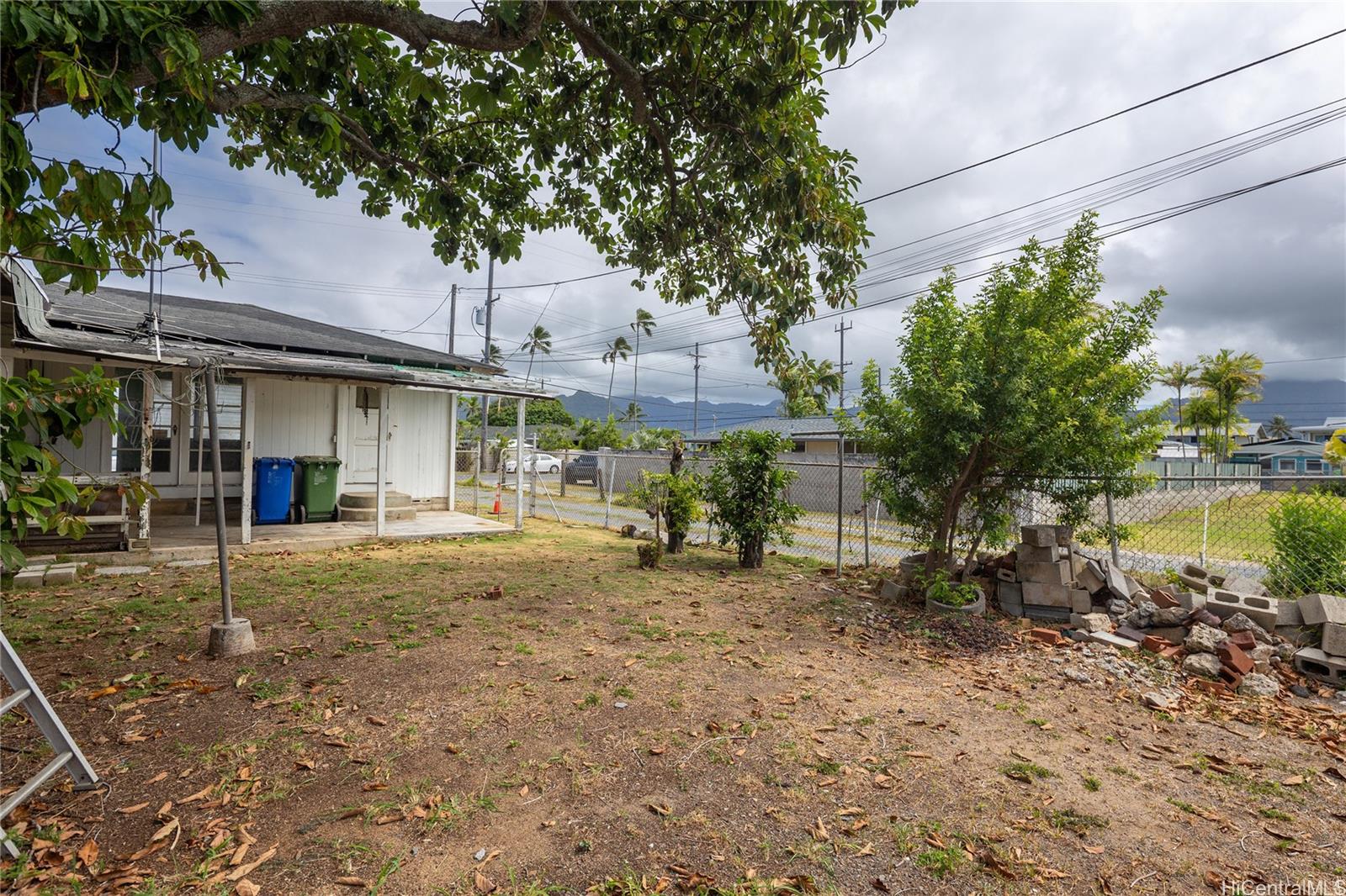 240 Kalama Street