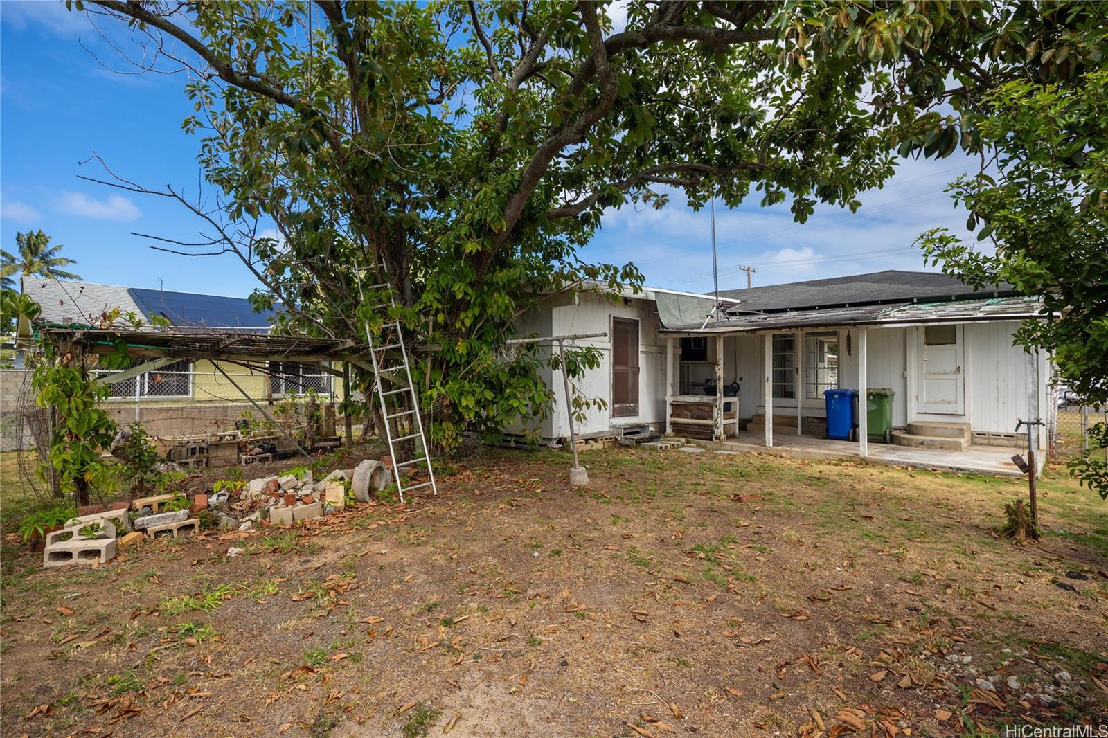 240 Kalama Street