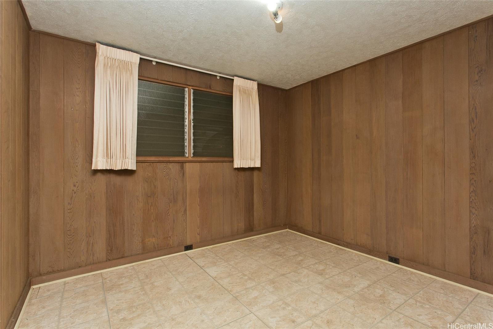 Photo 20 of 24