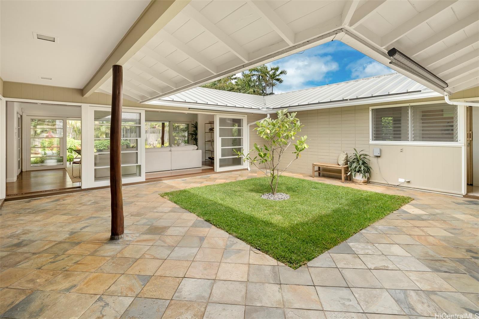 646 Honua Street