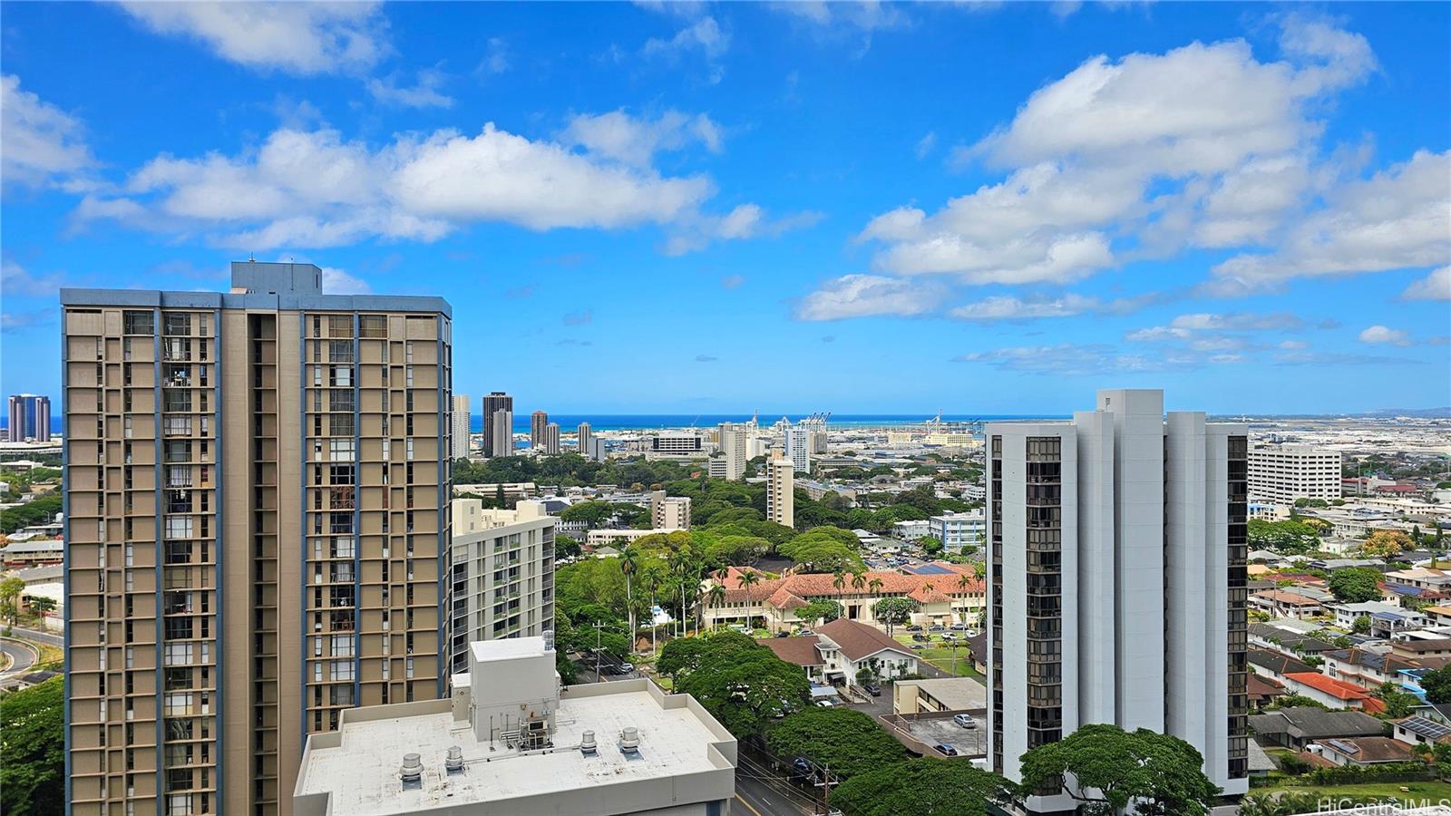 2101 Nuuanu Avenue 1702