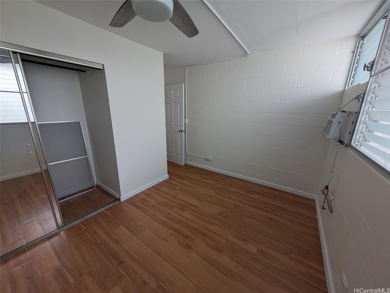 Photo 20 of 24