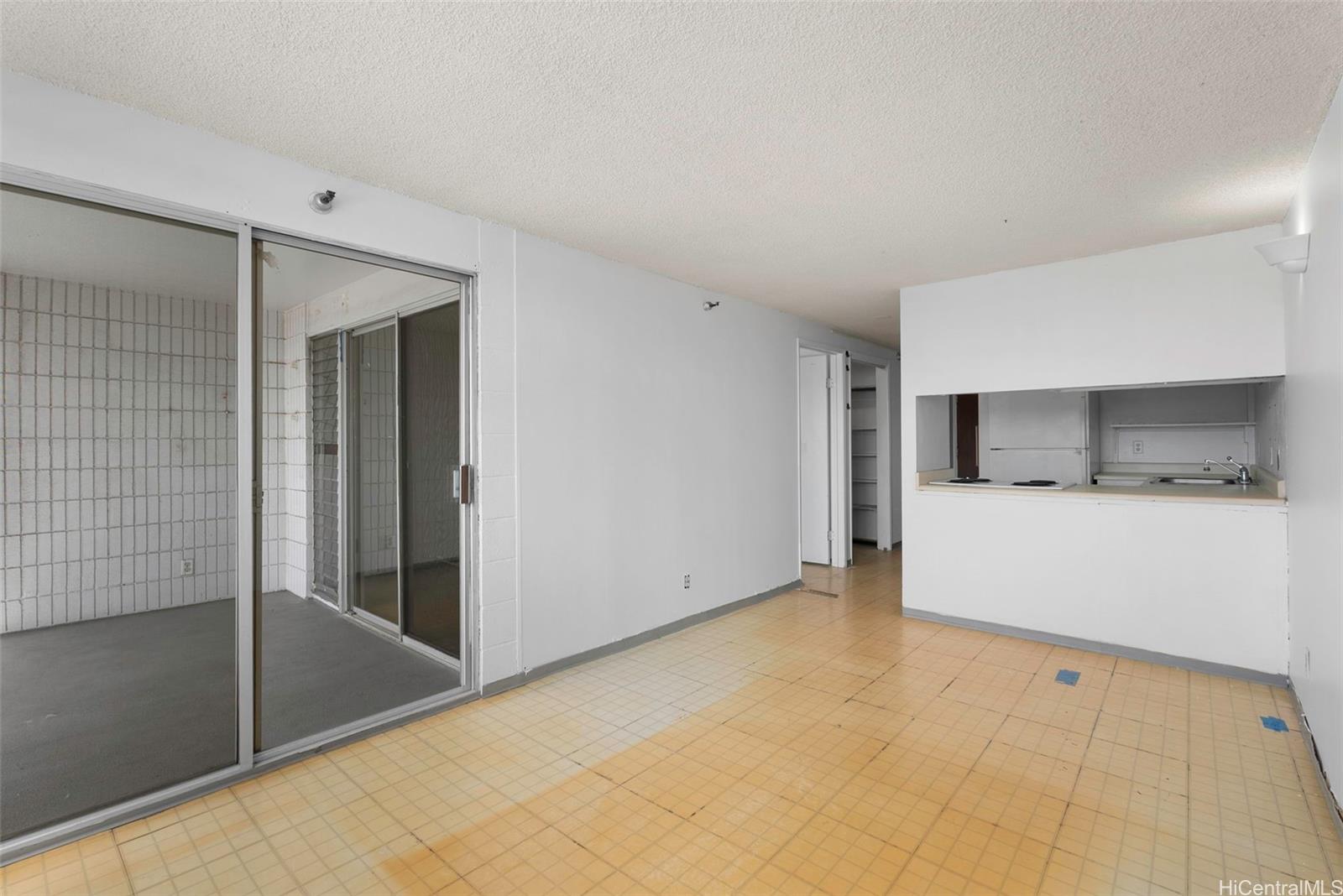 2542 Date Street  Unit 901