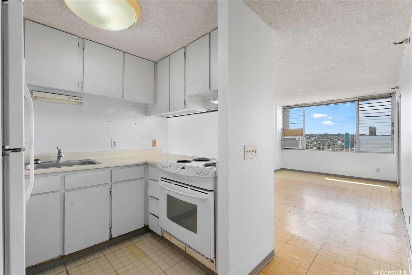 2542 Date Street  Unit 901
