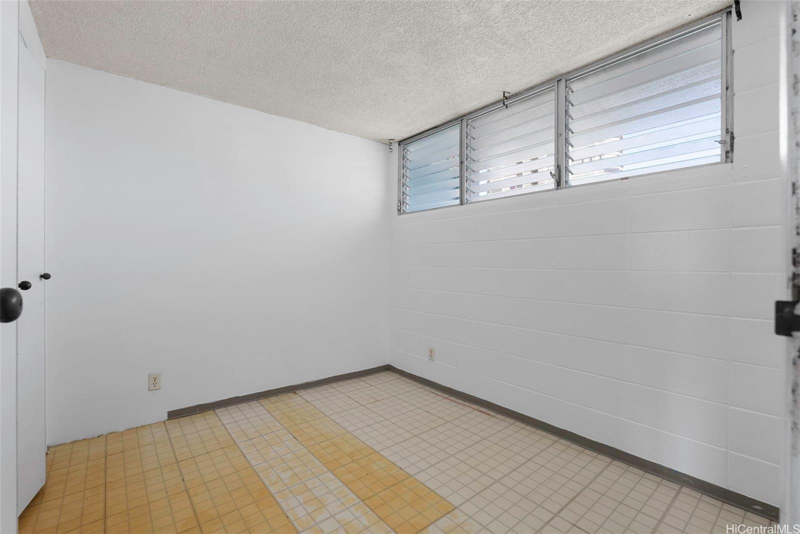 2542 Date Street  Unit 901