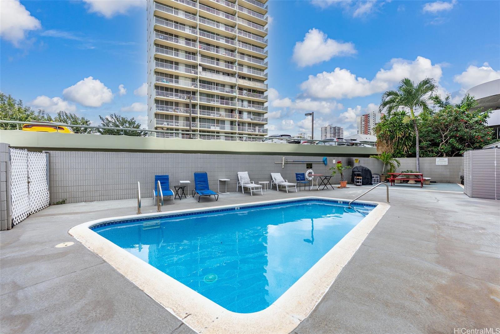 2542 Date Street  Unit 901