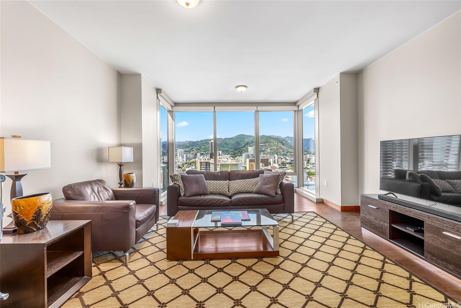 1555 Kapiolani Boulevard PH 2110