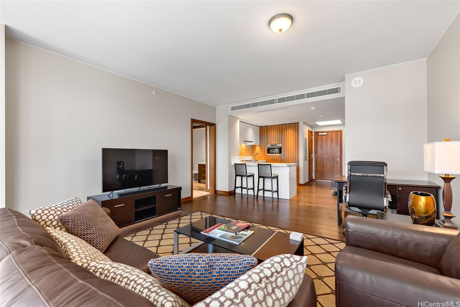 Photo 8 of 23