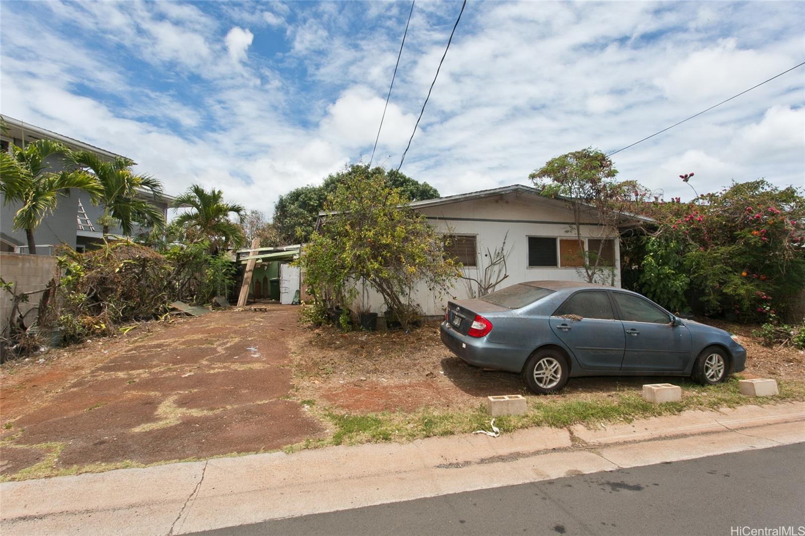 91-1025 Ikulani Street