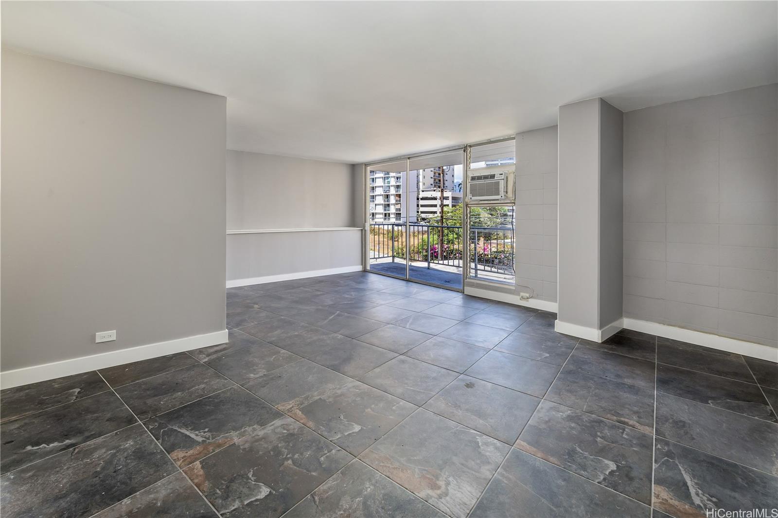 222 Liliuokalani Avenue 302