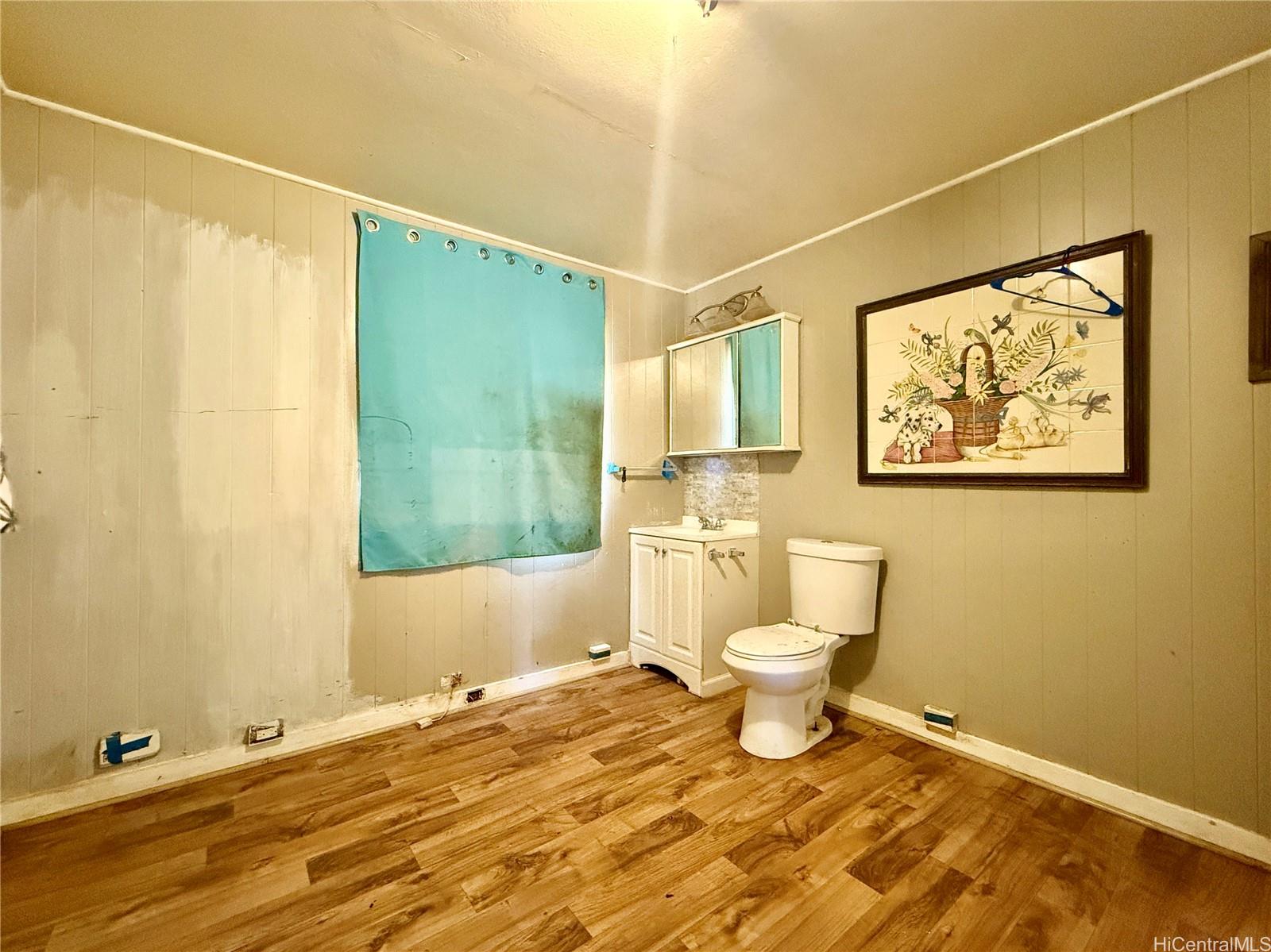 Photo 7 of 23