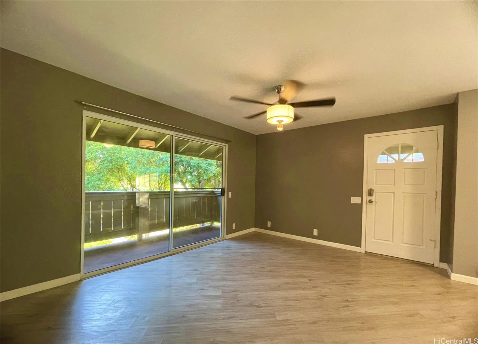 91-1029 Puamaeole Street  Unit 2R