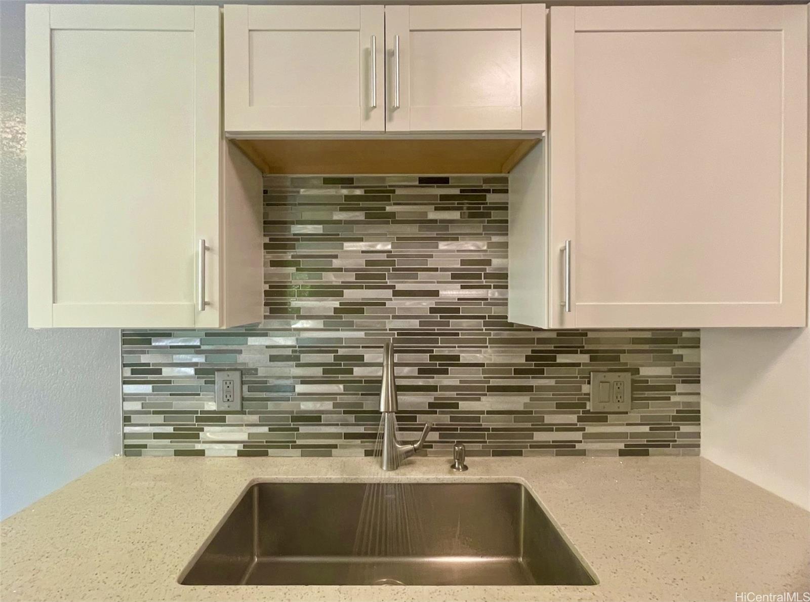 91-1029 Puamaeole Street  Unit 2R
