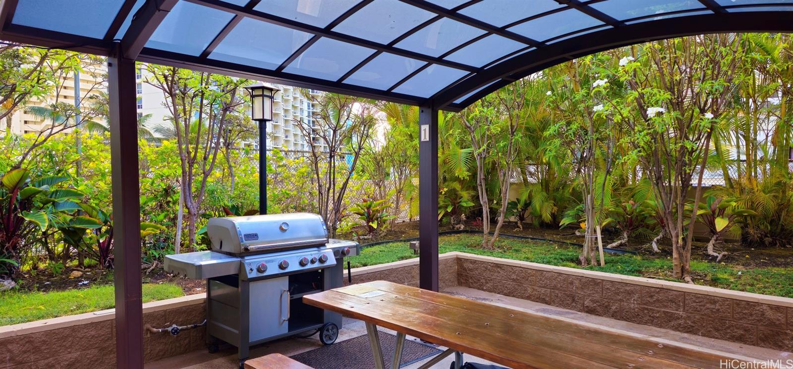 411 Hobron Lane  Unit 3705