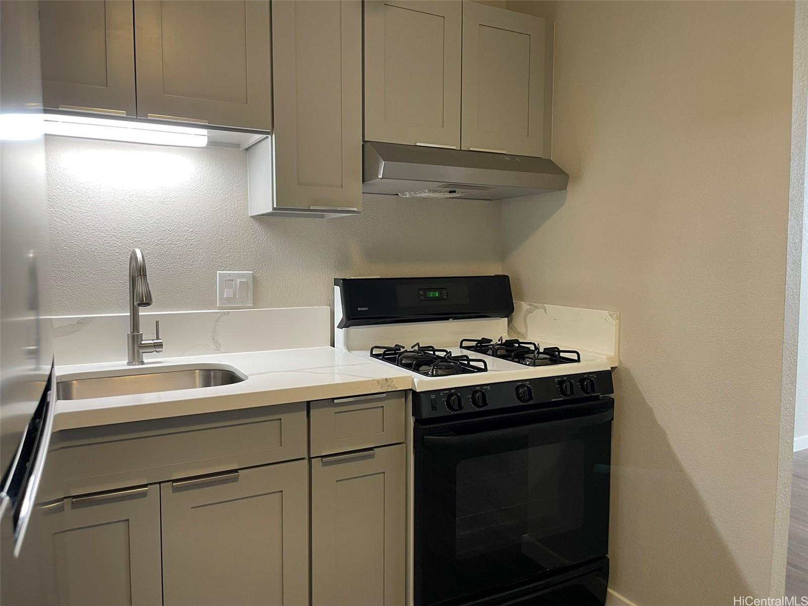 620 Sheridan Street  Unit 404