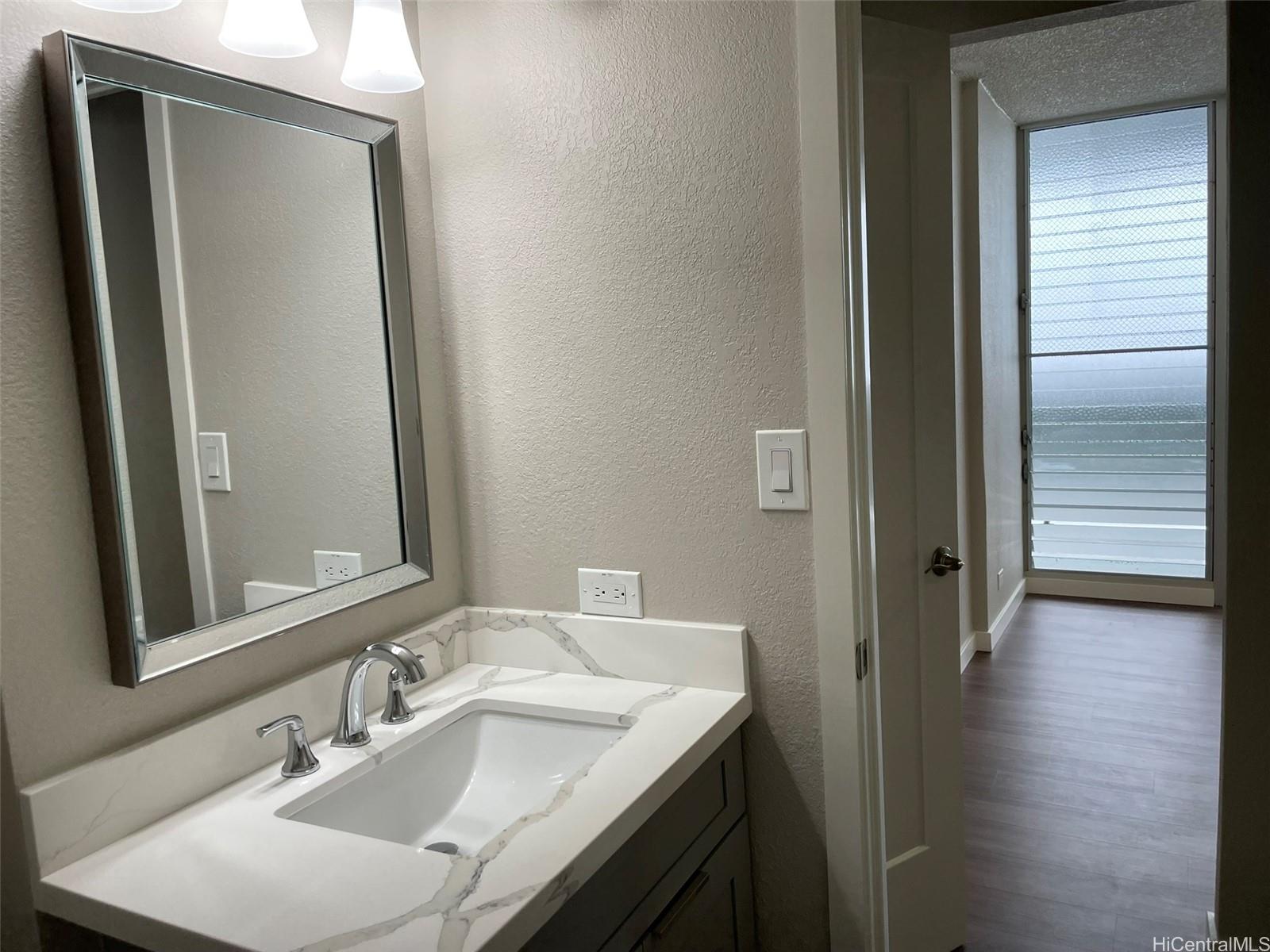 620 Sheridan Street  Unit 404