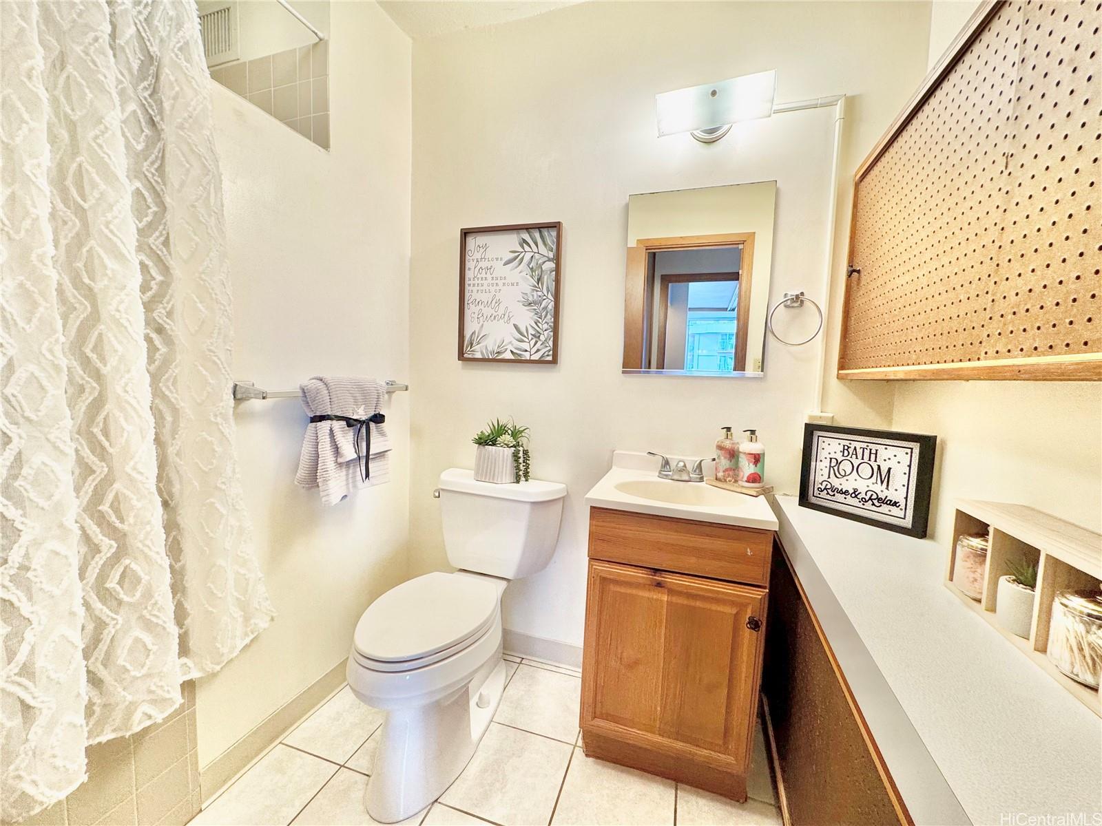 Photo 12 of 25