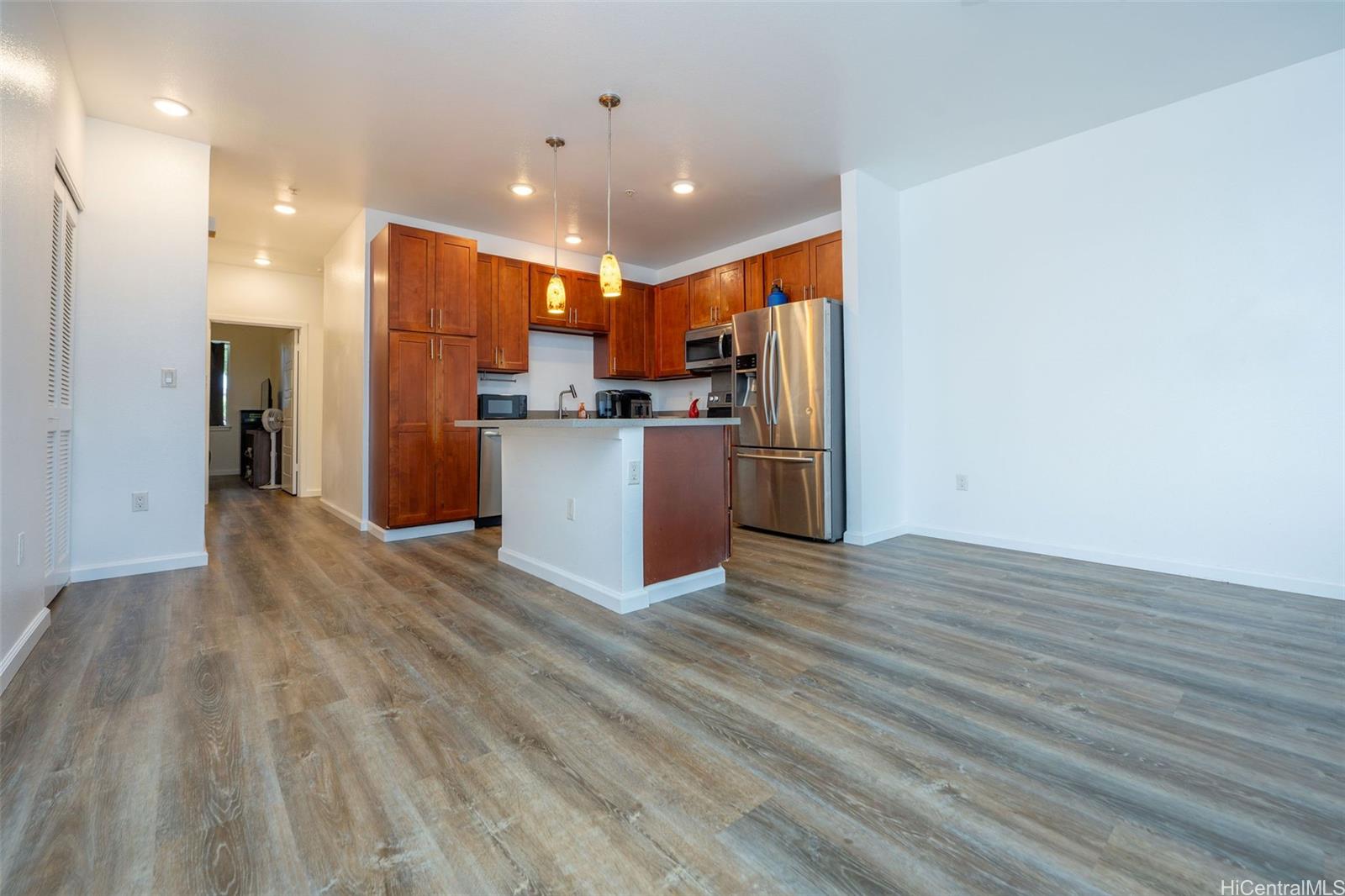 642 Kakala Street  Unit 1604