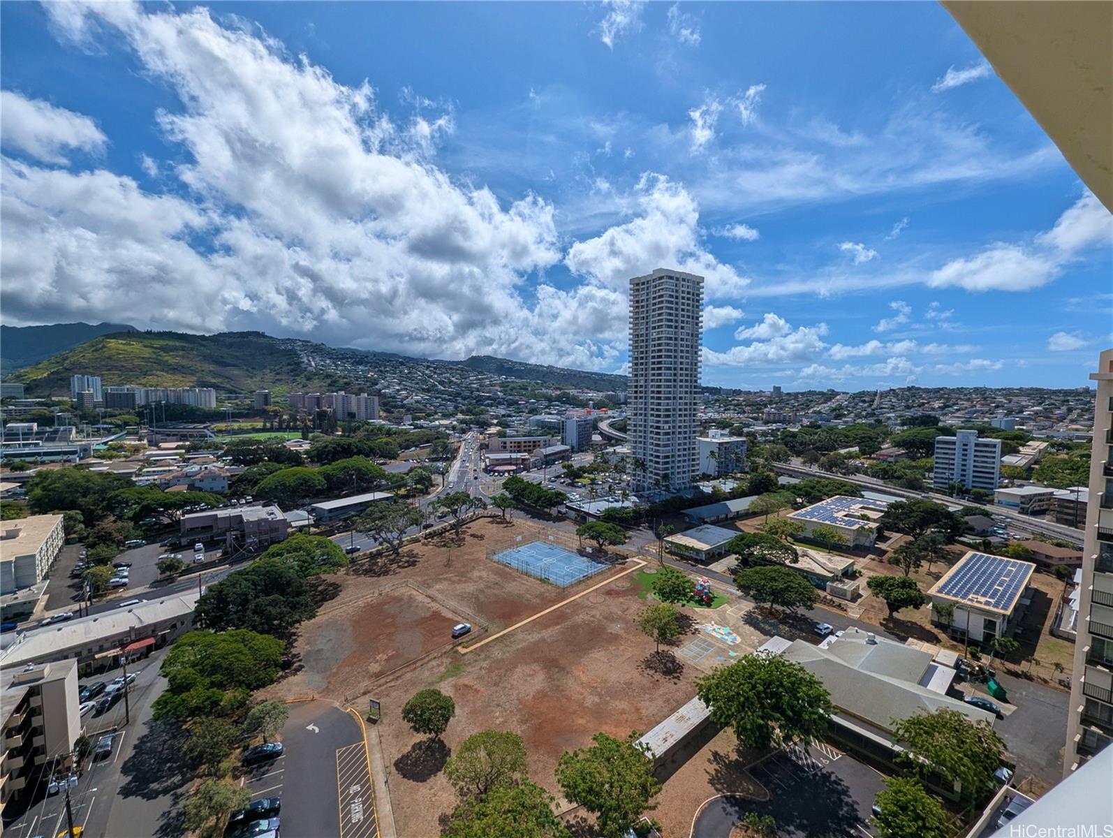 Photo 11 of 21