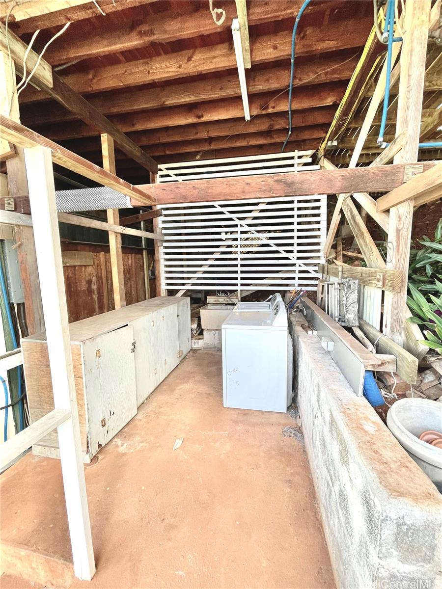 Photo 13 of 25