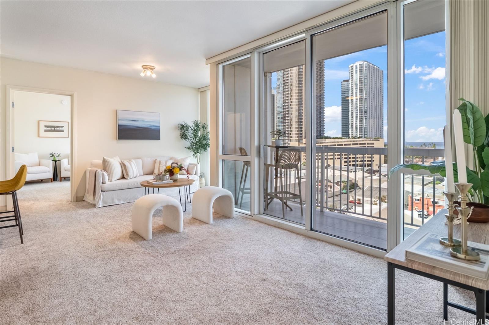 909 Kapiolani Boulevard 903