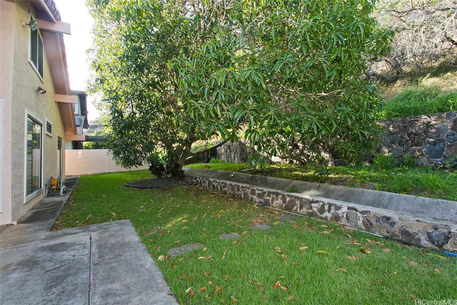1244 Mokuhano Street