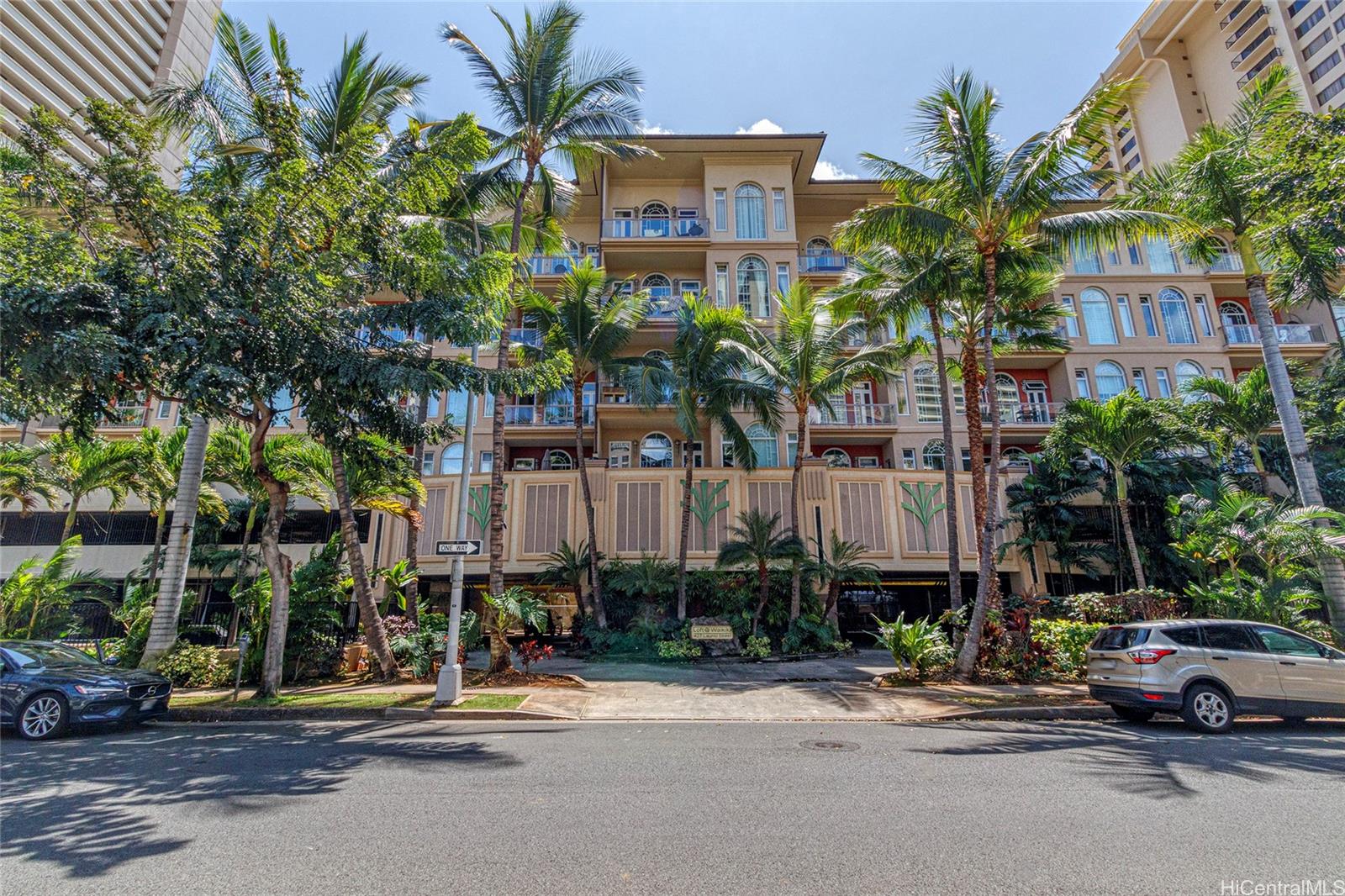 427 Launiu Street 603