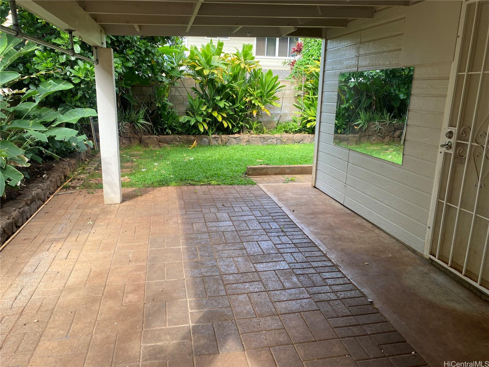 Photo 2 of 17