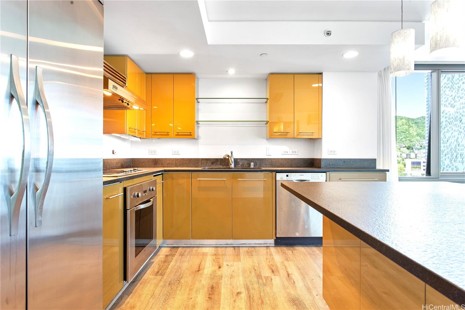 1200 Queen Emma Street  Unit 812