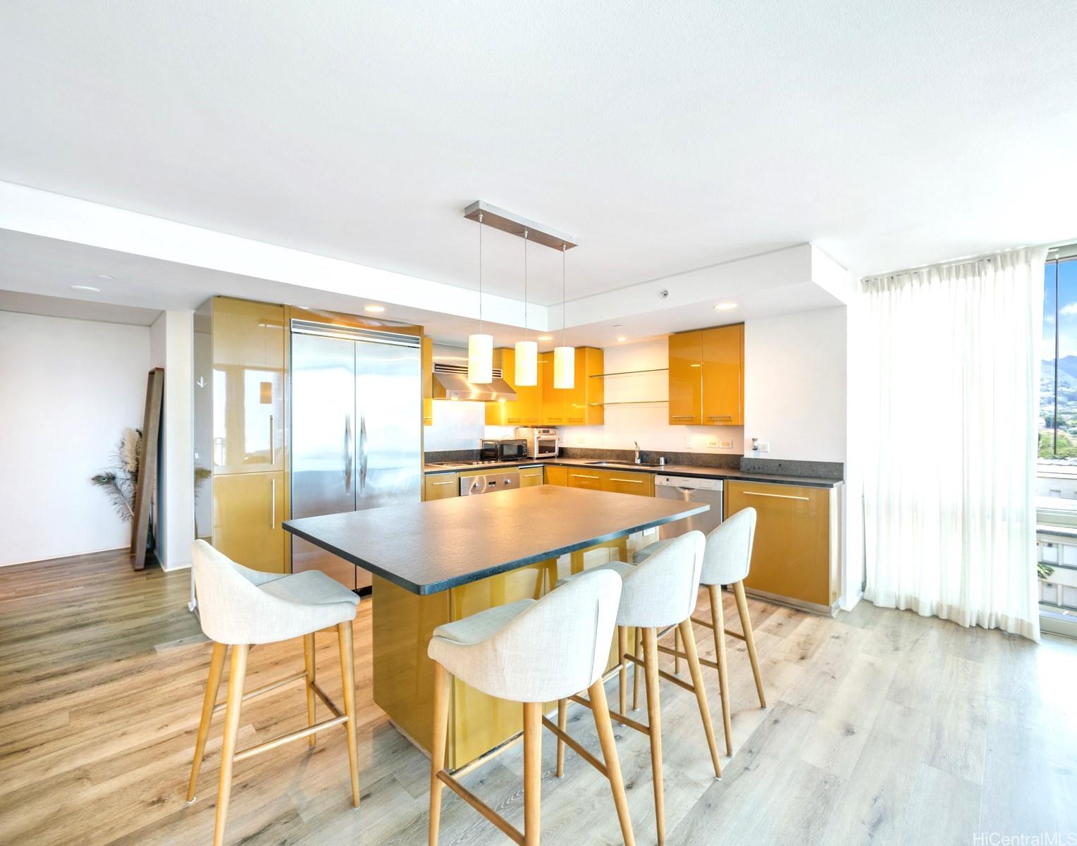 1200 Queen Emma Street  Unit 812