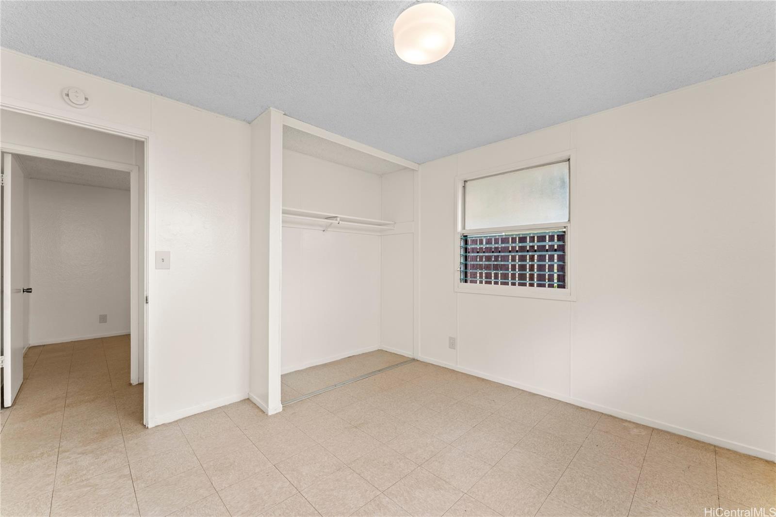 Photo 22 of 25
